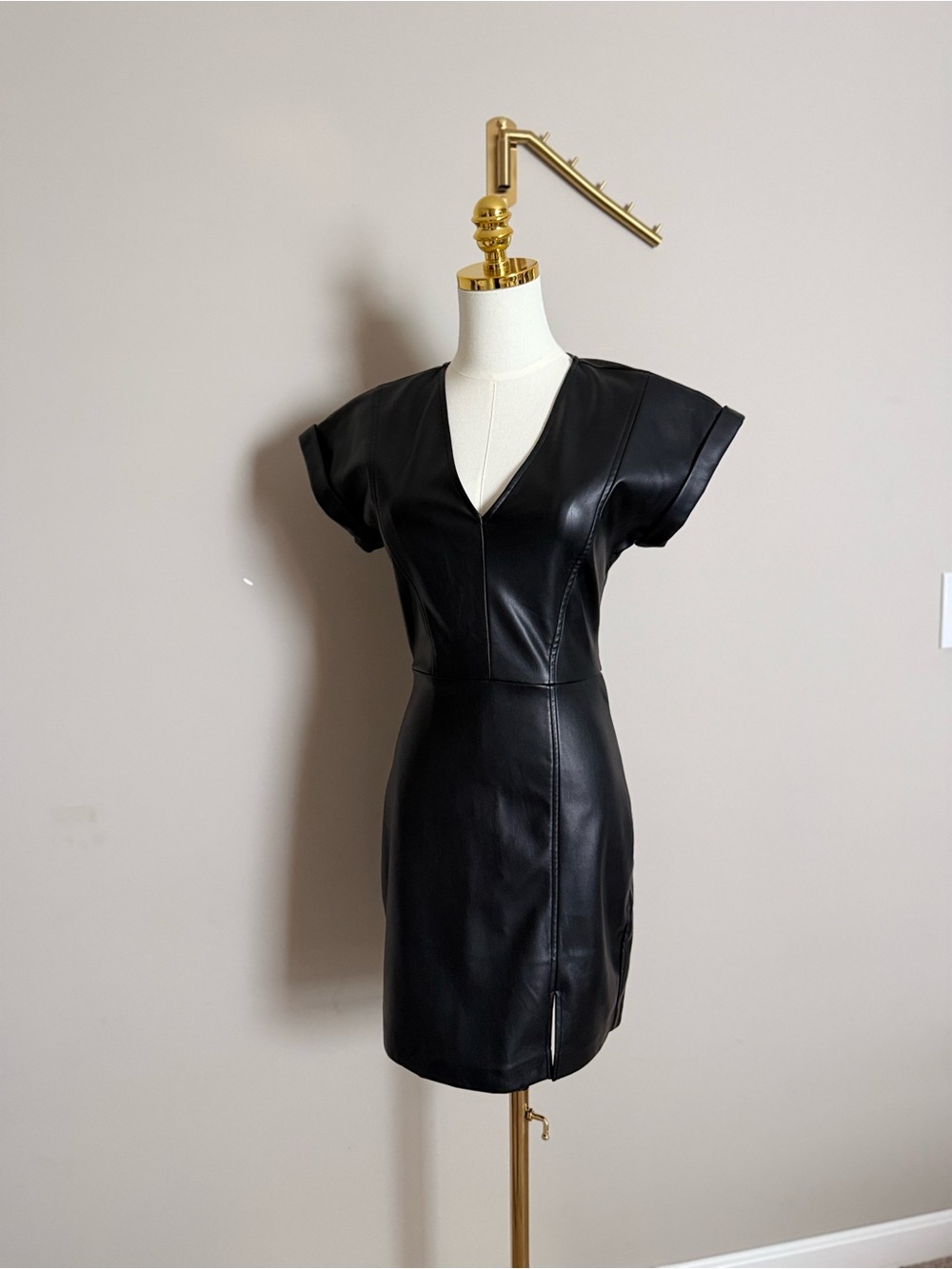Steve Madden Black Faux Leather V-Neck Mini Dress XS